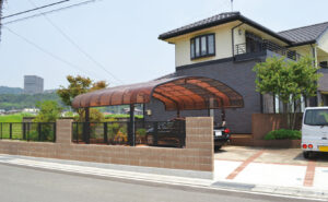 リブロックF_施工例01_ブラウン