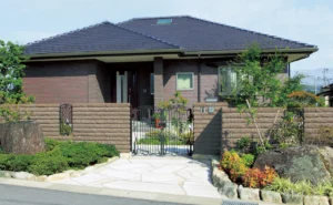 ピッチフェイス_100スモークブラウン_施工例