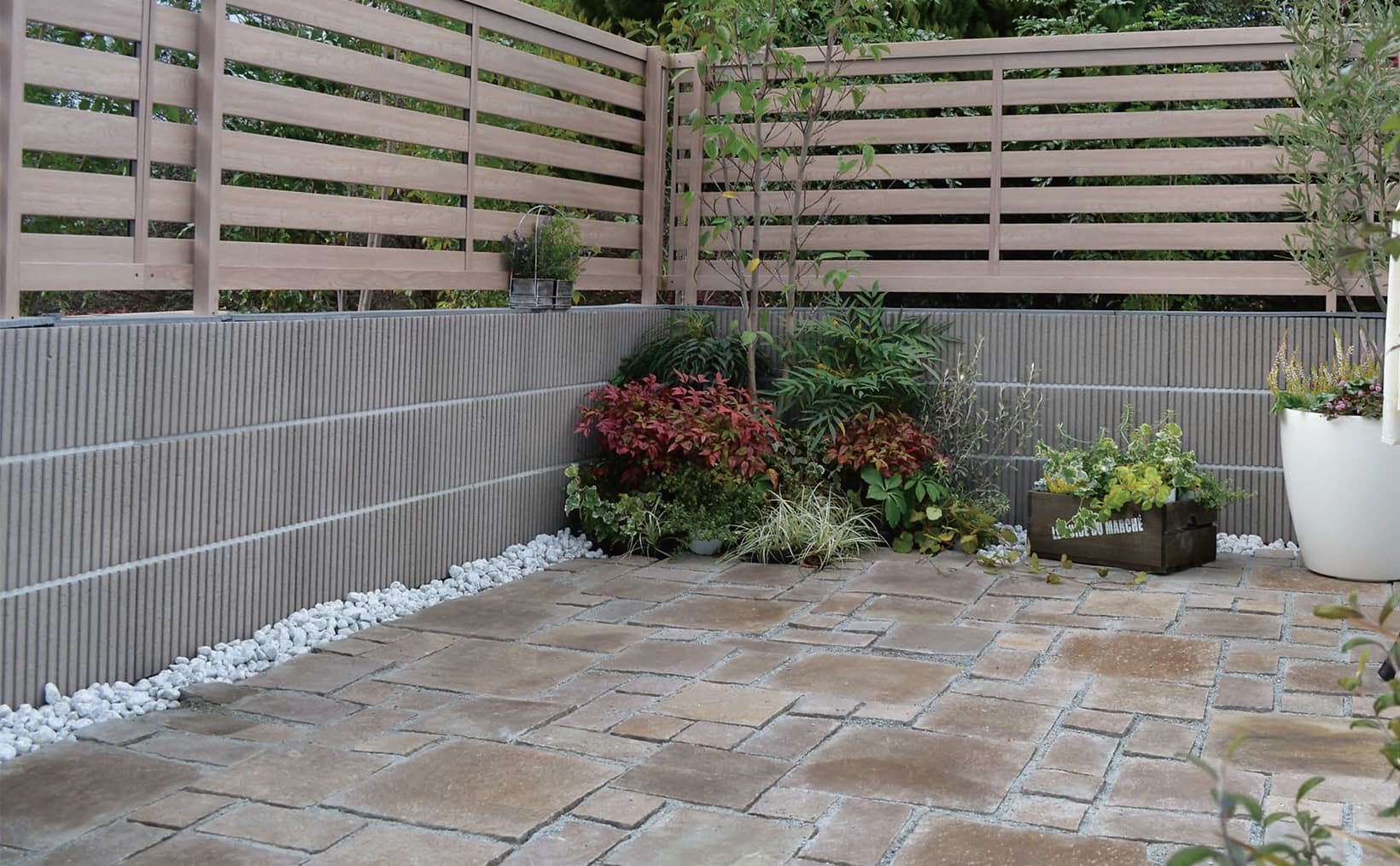 タフト エクステリア製品 Sbic エスビック株式会社