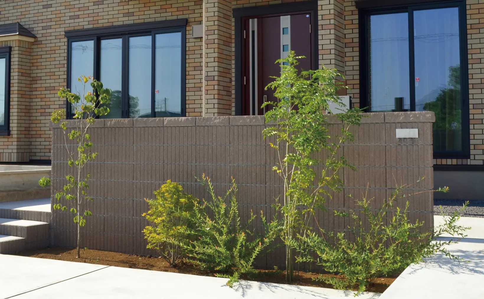 リブロック150_ブラウン_施工例