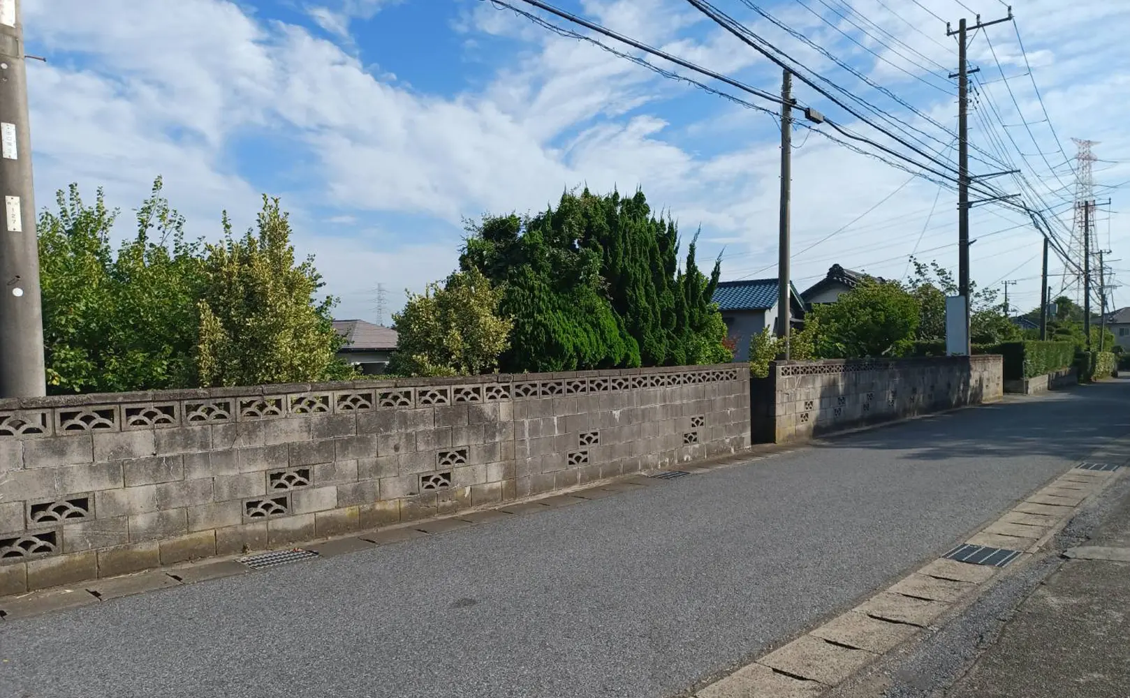 リフォーム前の古いブロック塀